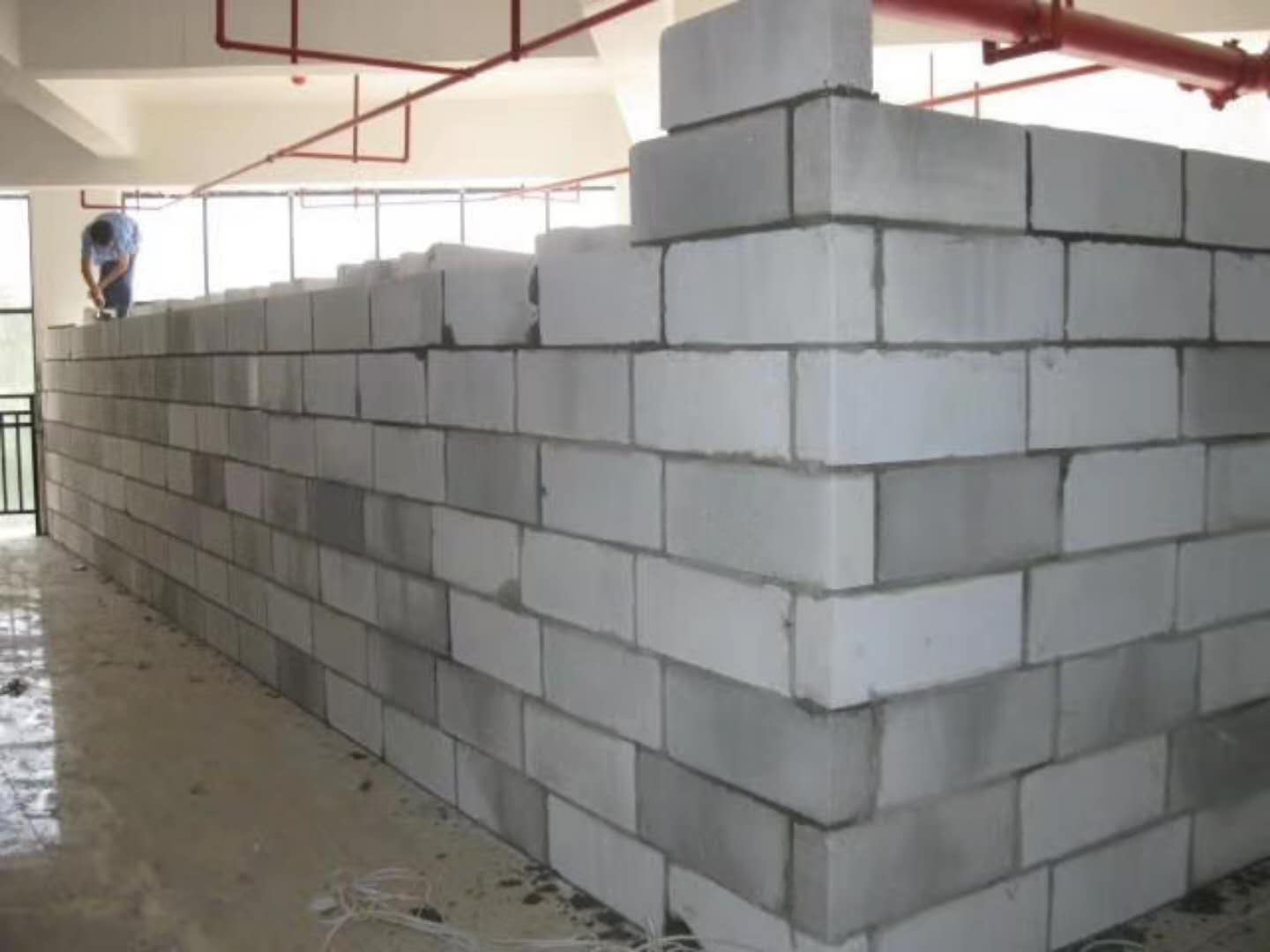 临桂蒸压加气混凝土砌块承重墙静力和抗震性能的研究